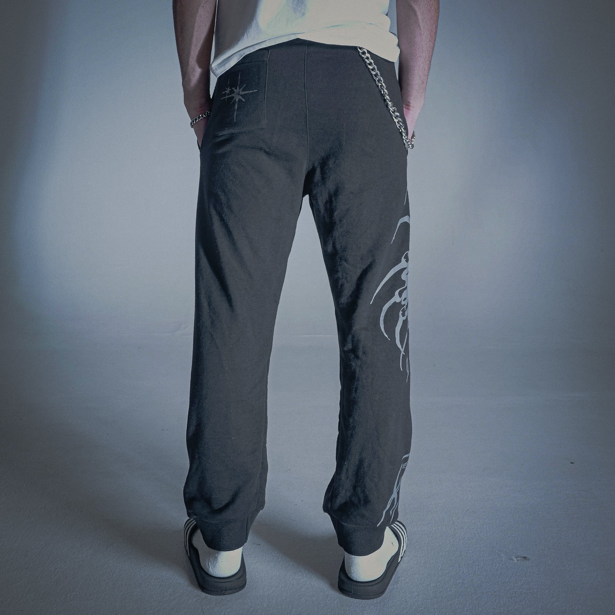 ARTHROPOD SWEATPANTS